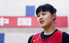 中国女篮赢下捷克仅1天，名宿公开呼吁召回李梦，宫鲁鸣十分为难